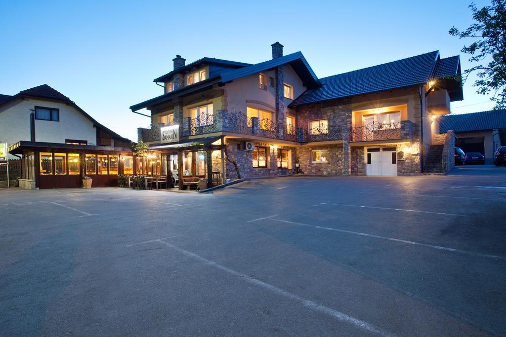 Hotel Samarin Crnomelj Exterior photo